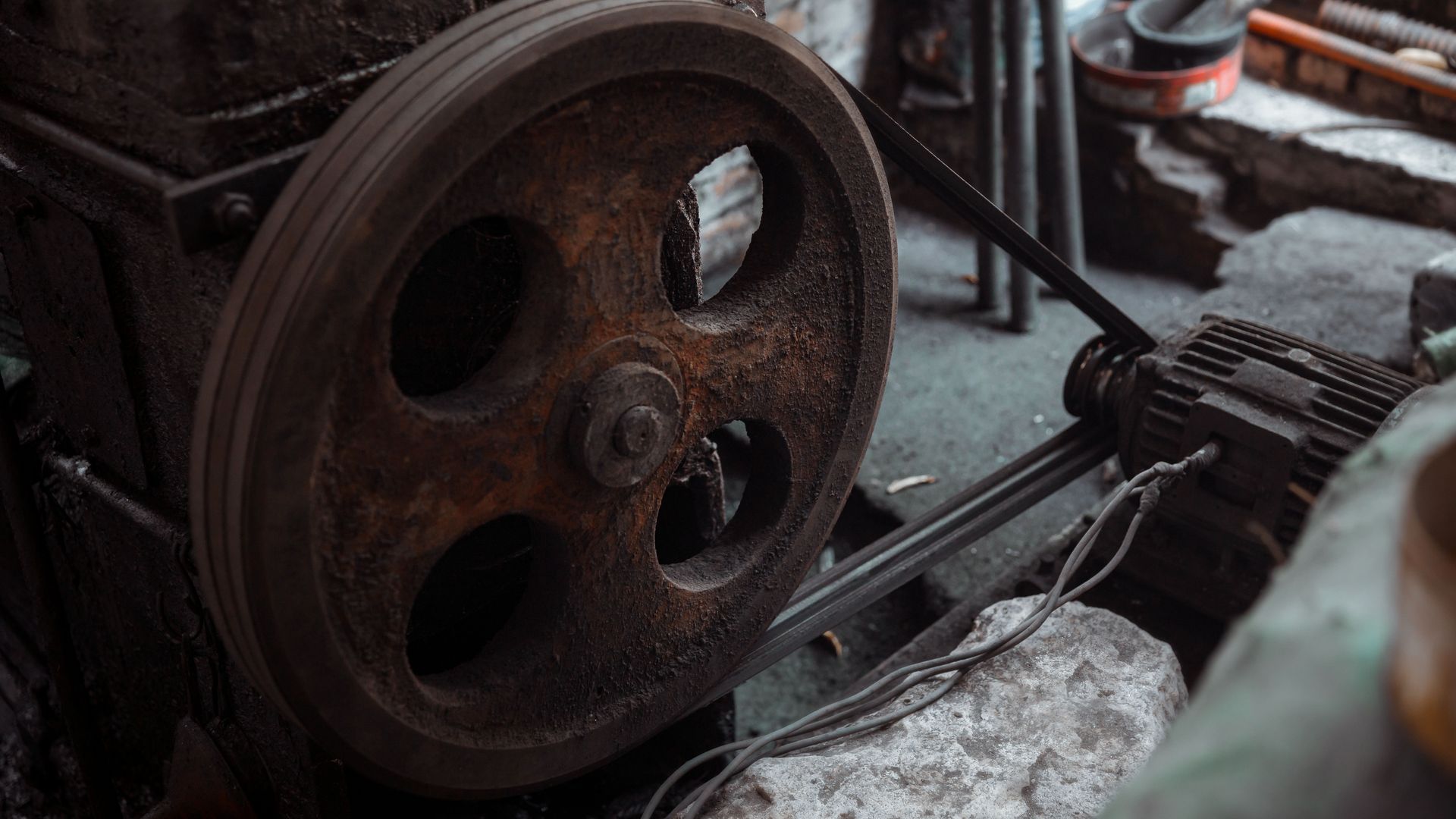 Industrial machine standing idle in a workshop